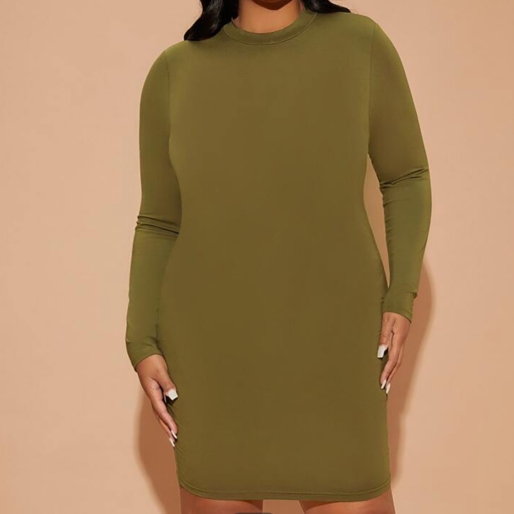 SHEIN Plus Solid Bodycon Dress